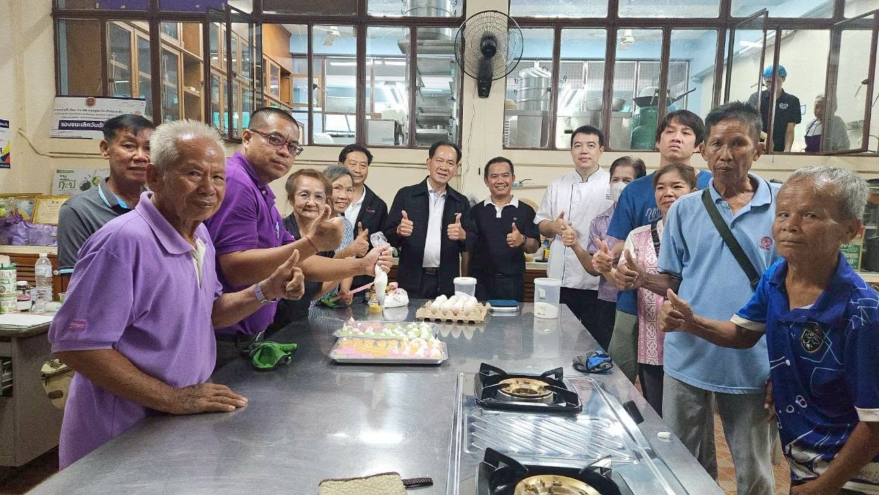 ส่งเสริมทักษะอาชีพและยกระดับคุณภาพชีวิต จัดอบรม “ขนมไทยเบื้องต้น” ภายใต้โครงการพัฒนาอาชีพระยะสั้น (Up Skill, Re Skill)